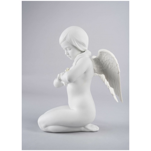 Heavenly Heart Angel Figurine 8