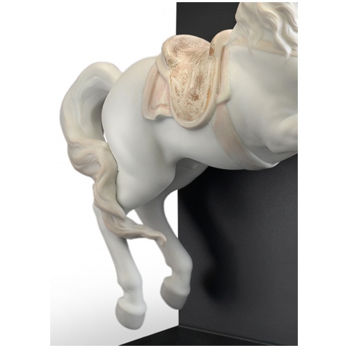 Horse on Courbette Table Lamp (UK) 8