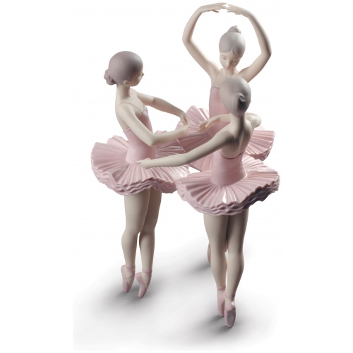 Our Ballet Pose Dancers Figurine 6