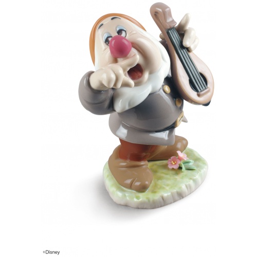 Sneezy Snow White Dwarf Figurine 5