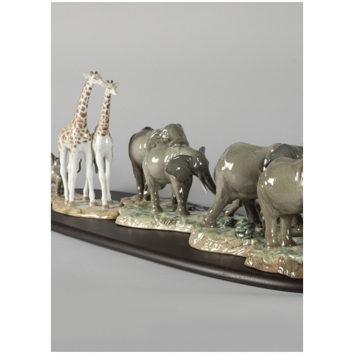 African Savannah Wild Animals Sculpture 8