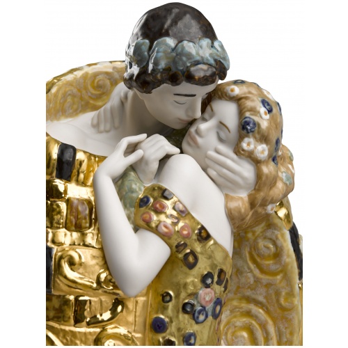 The Kiss Couple Sculpture. Golden Luster 5