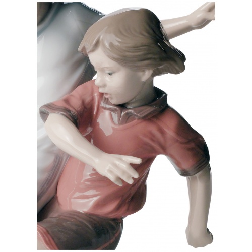 Fair Play Children Football Figurine 6