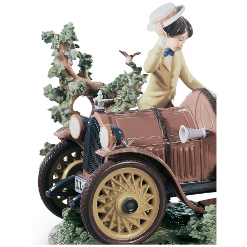 Young Couple with Car Sculpture. Limited Edition 6