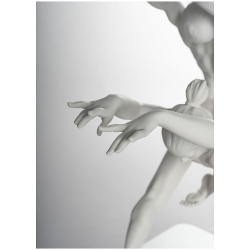 The Art of Movement Dancers Figurine 8