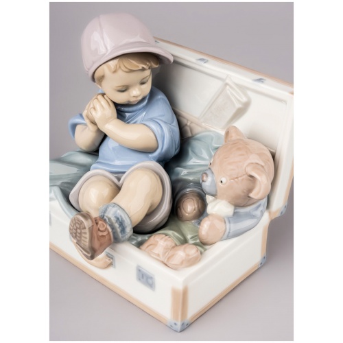 My Favourite Place Boy Figurine 5