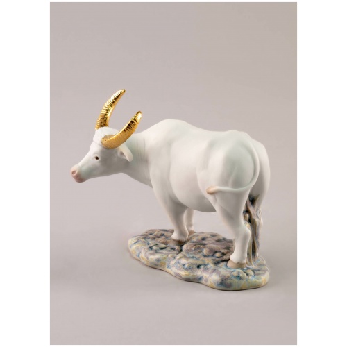 The Ox Mini Figurine 7