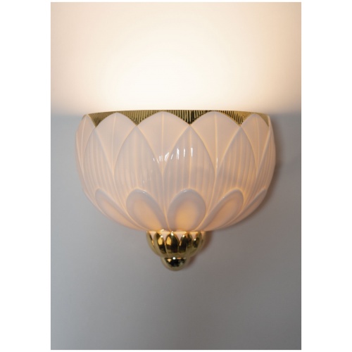 Ivy & Seed Wall Sconce. White and Gold. (CE/UK) 8