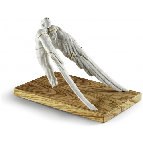 Icarus Figurine 10