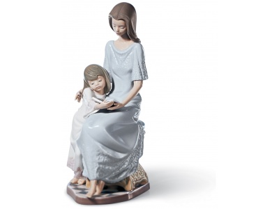 Bedtime Story Mother Figurine 3