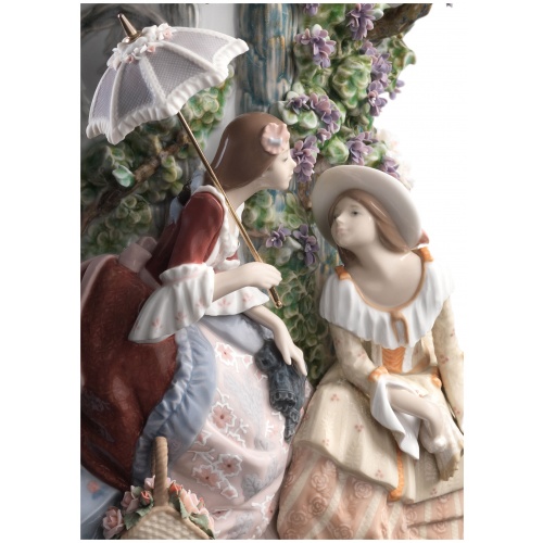 Ladies from Aranjuez Vase. Limited Edition 7