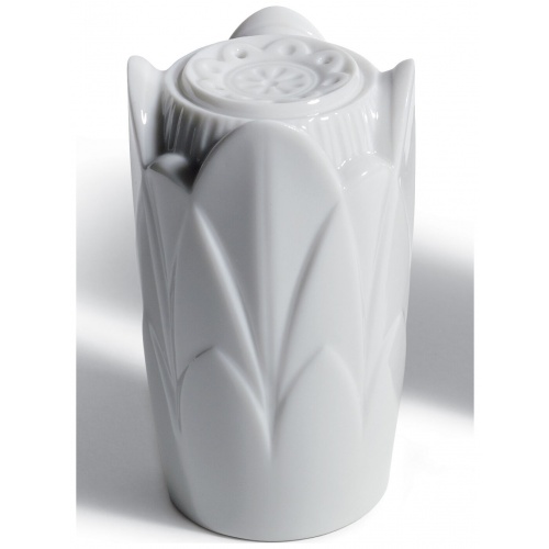 Naturofantastic Salt and Pepper Shakers. White 5