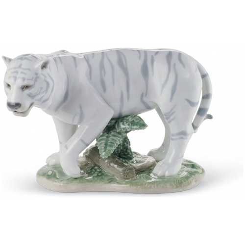 The Tiger Figurine 5