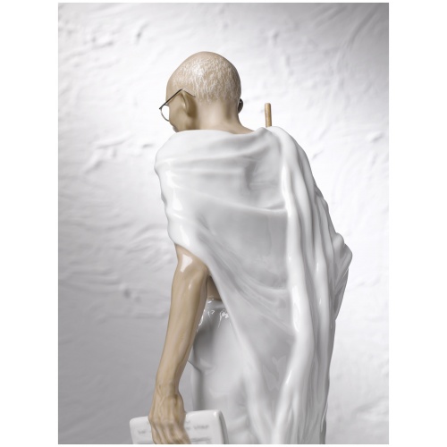 Mahatma Gandhi Figurine 9