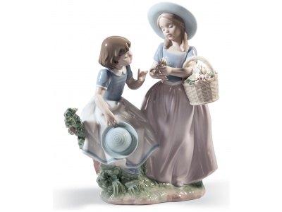 Girlfriends Figurine