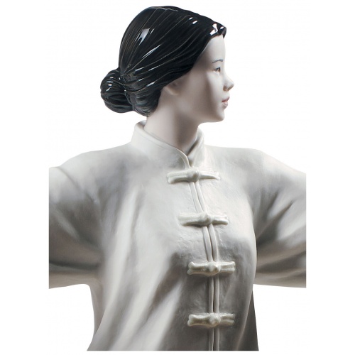 Tai Chi Woman Figurine 7