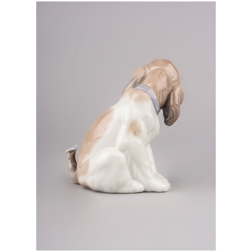 Gentle Surprise Dog Figurine 8