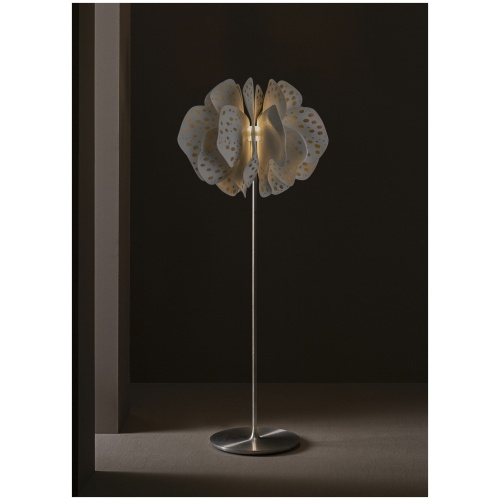 Nightbloom Floor Lamp. White & gold. (UK) 5