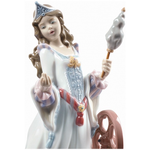 Sleeping Beauty Figurine 5