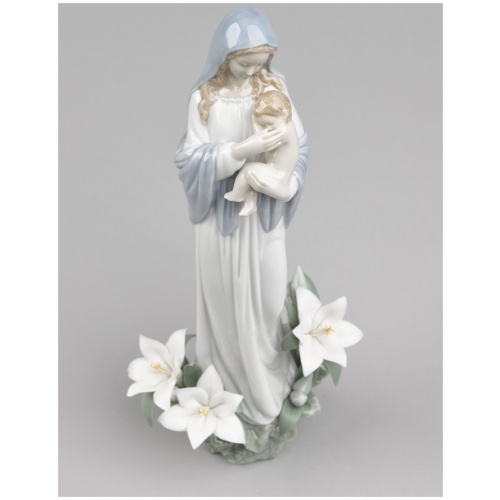 Madonna of The Flowers Figurine 11