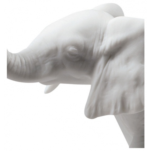 Following The Path Elephants Sculpture. White 8