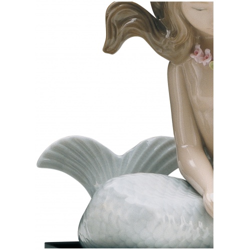 Mirage Mermaid Figurine 7