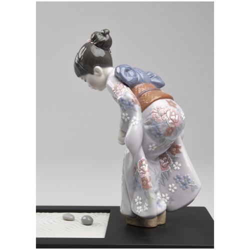 Japanese Garden Children Figurine 6