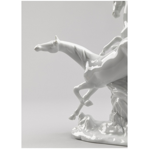 Horses Galloping Figurine 9