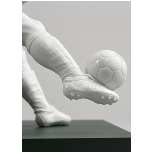 Champions Team Footballers Figurine 14