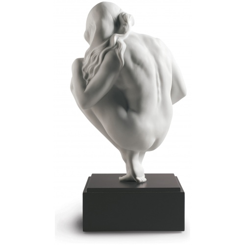 Love’s Bond Mother Figurine 7