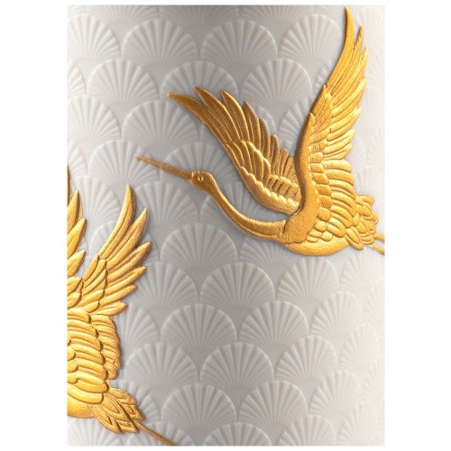 Golden Cranes Candle. Redwood fire Scent 8