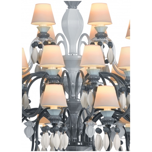 Belle de Nuit 40 Lights Chandelier. Black (CE/UK) 7