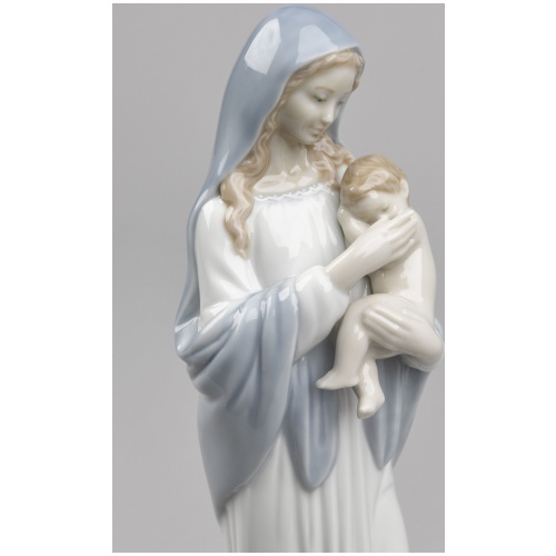 Madonna of The Flowers Figurine 7