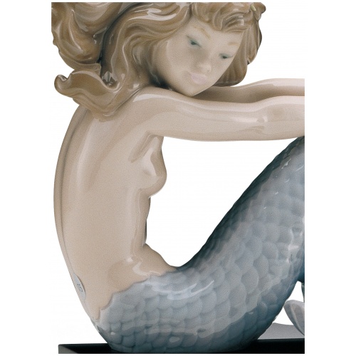 Illusion Mermaid Figurine 7