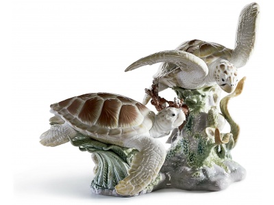 Sea Turtles Sculpture