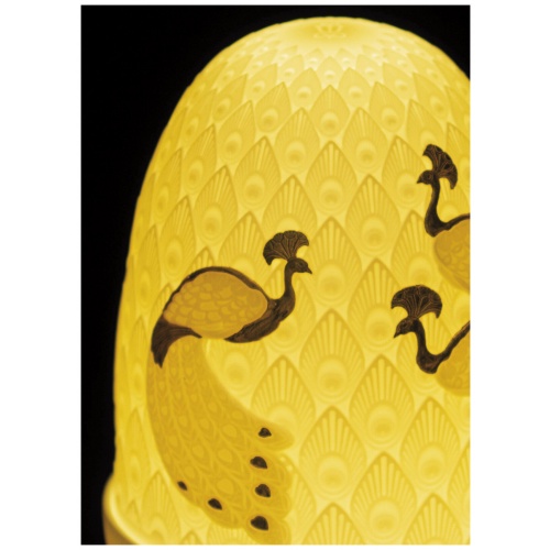 Peacocks Dome Table Lamp 7