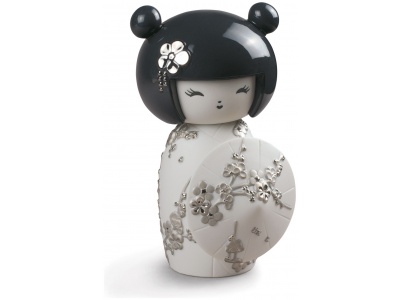 Kokeshi III Figurine. Silver Lustre