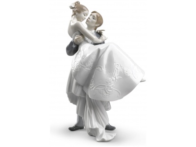 The Happiest Day Couple Figurine Type 356 3