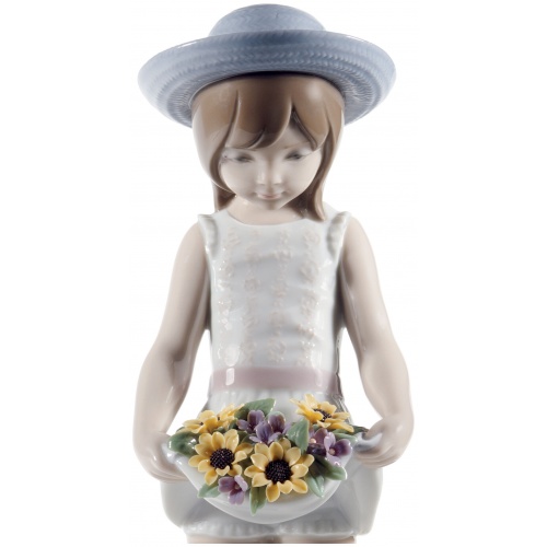 Skirt Full of Flowers Girl Figurine. 60th Anniversary 5