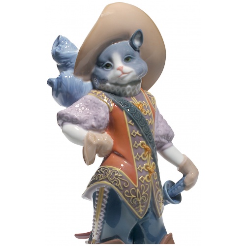 Puss in Boots Cat Figurine 5