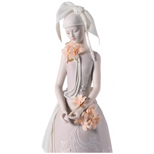 Haute Allure Exclusive Model Woman Figurine. Limited Edition 5