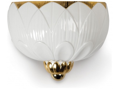 Ivy & Seed Wall Sconce. White and Gold. (CE/UK)