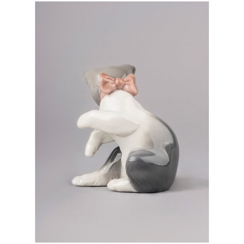 Cat and Mouse Figurine 8