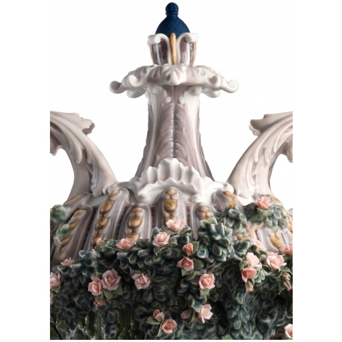 Ladies from Aranjuez Vase. Limited Edition 9