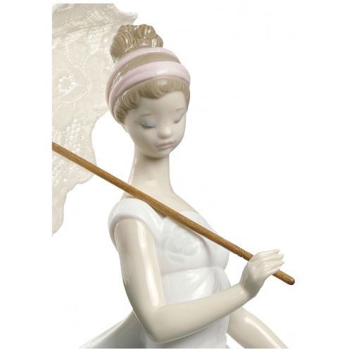 Finesse Woman Figurine 8