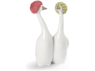 Goossiping Geese Figurine. Red and Yellow