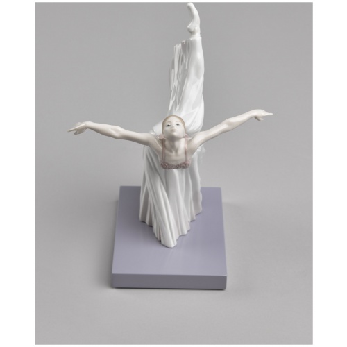 Giselle Arabesque Ballet Figurine 6