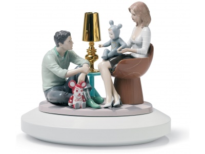 The Family Portrait Figurine. By Jaime Hayon