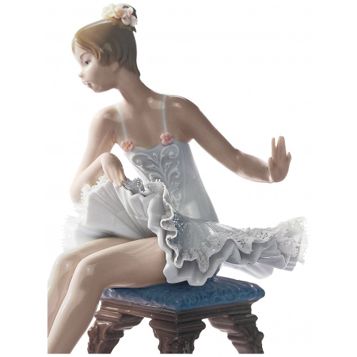 Recital Ballet Girl Figurine 6