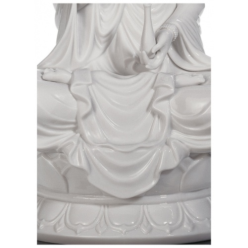 Kwan Yin Figurine 8